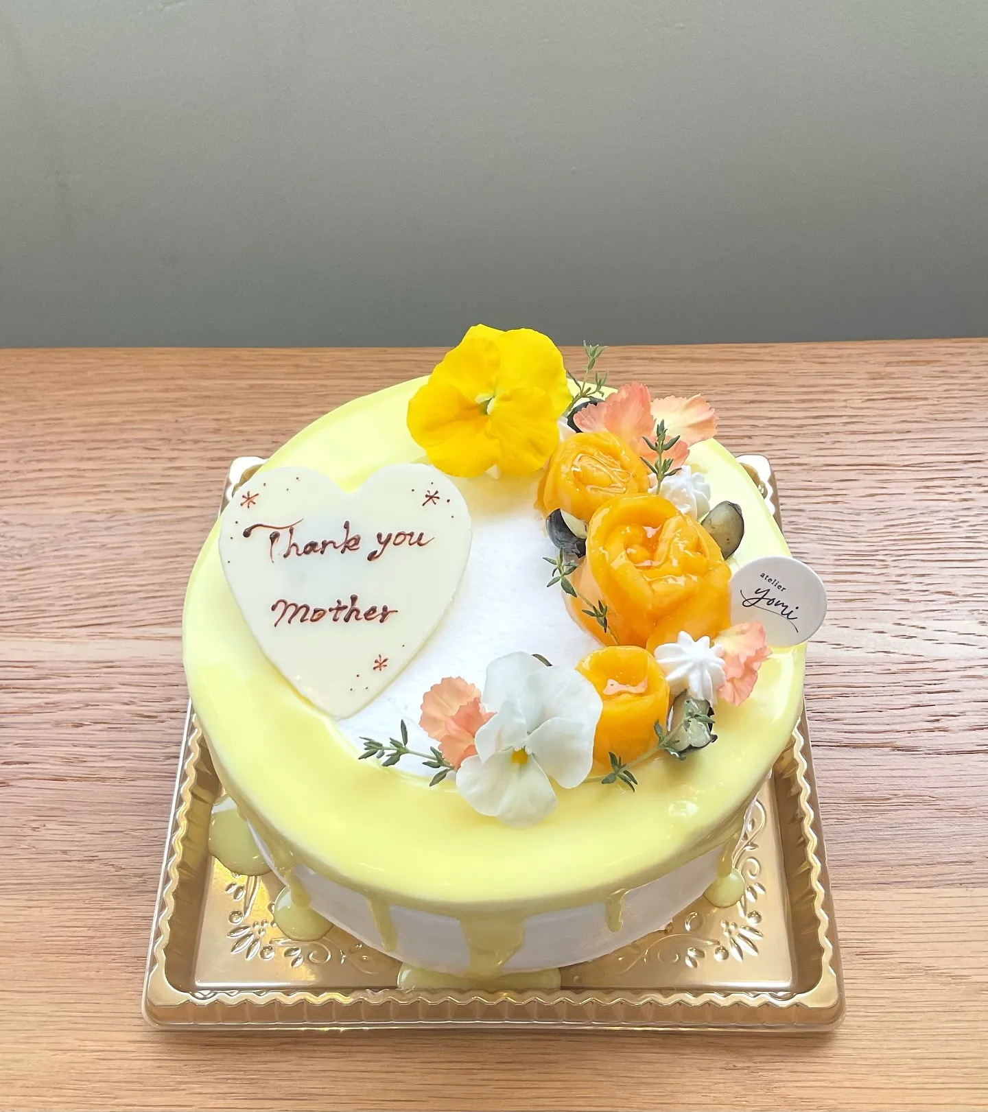 黄色たらりっ飾りはマンゴーのオーダーメイド