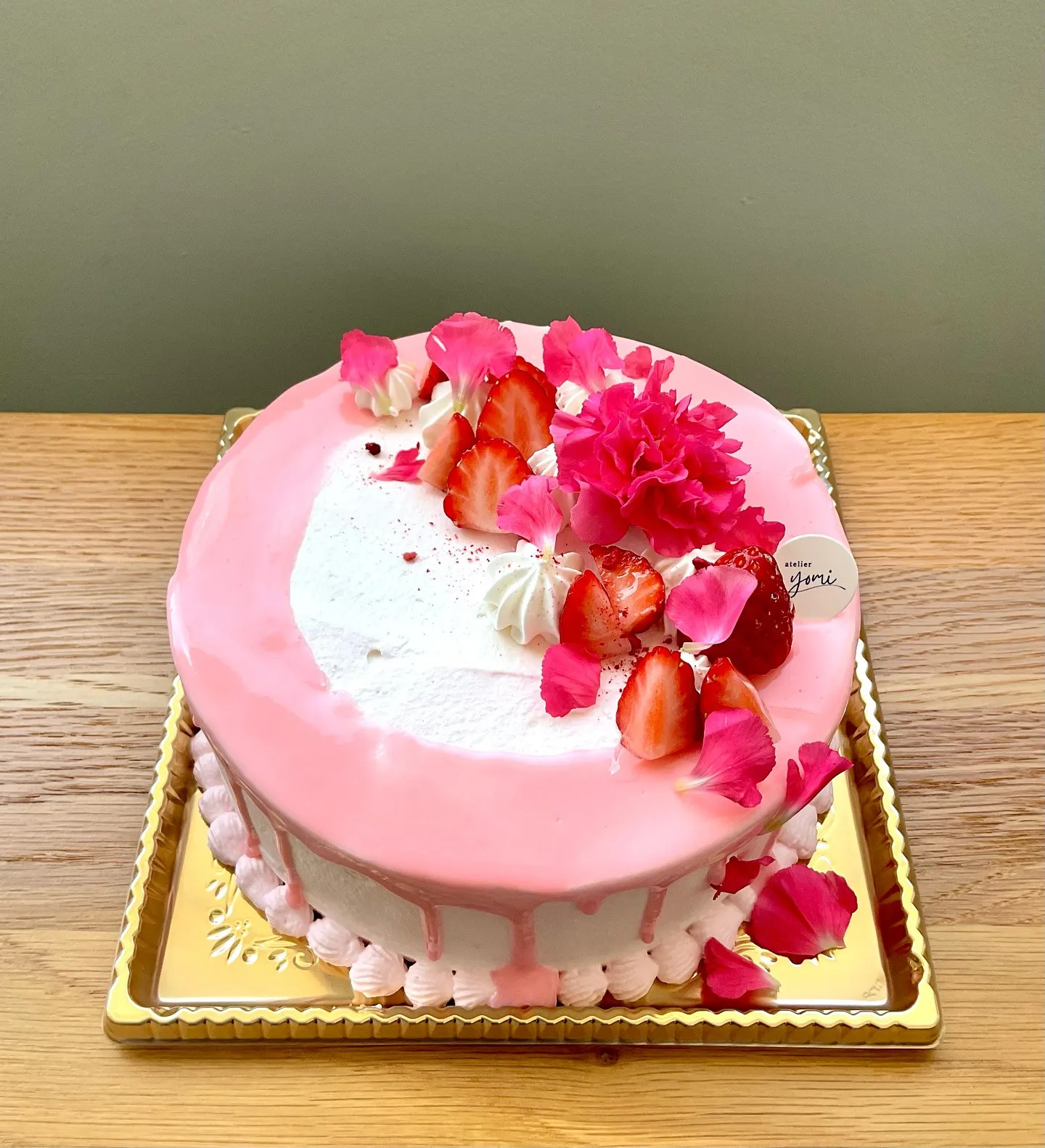 ピンクたらりっ苺とお花のオーダーメイド