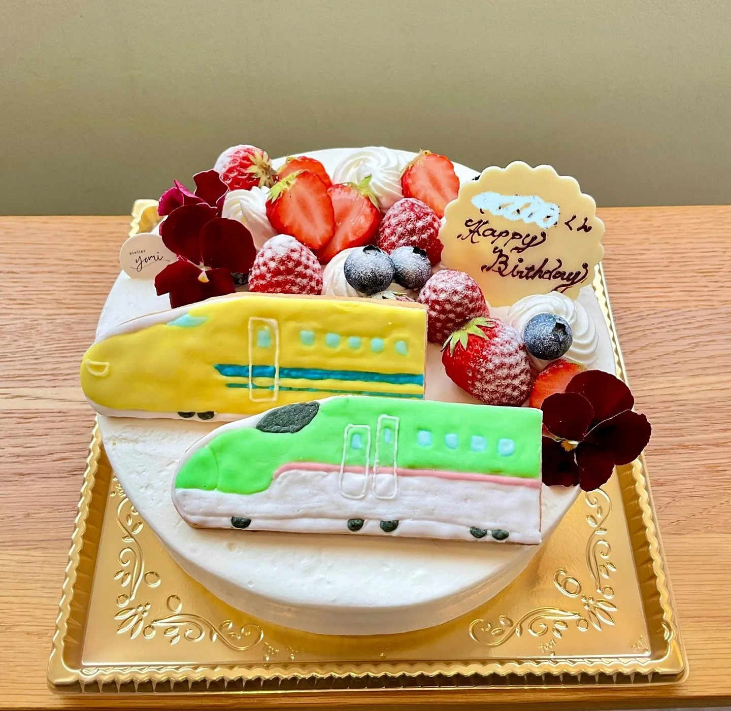 特注アイシングクッキーのデコレーションケーキ