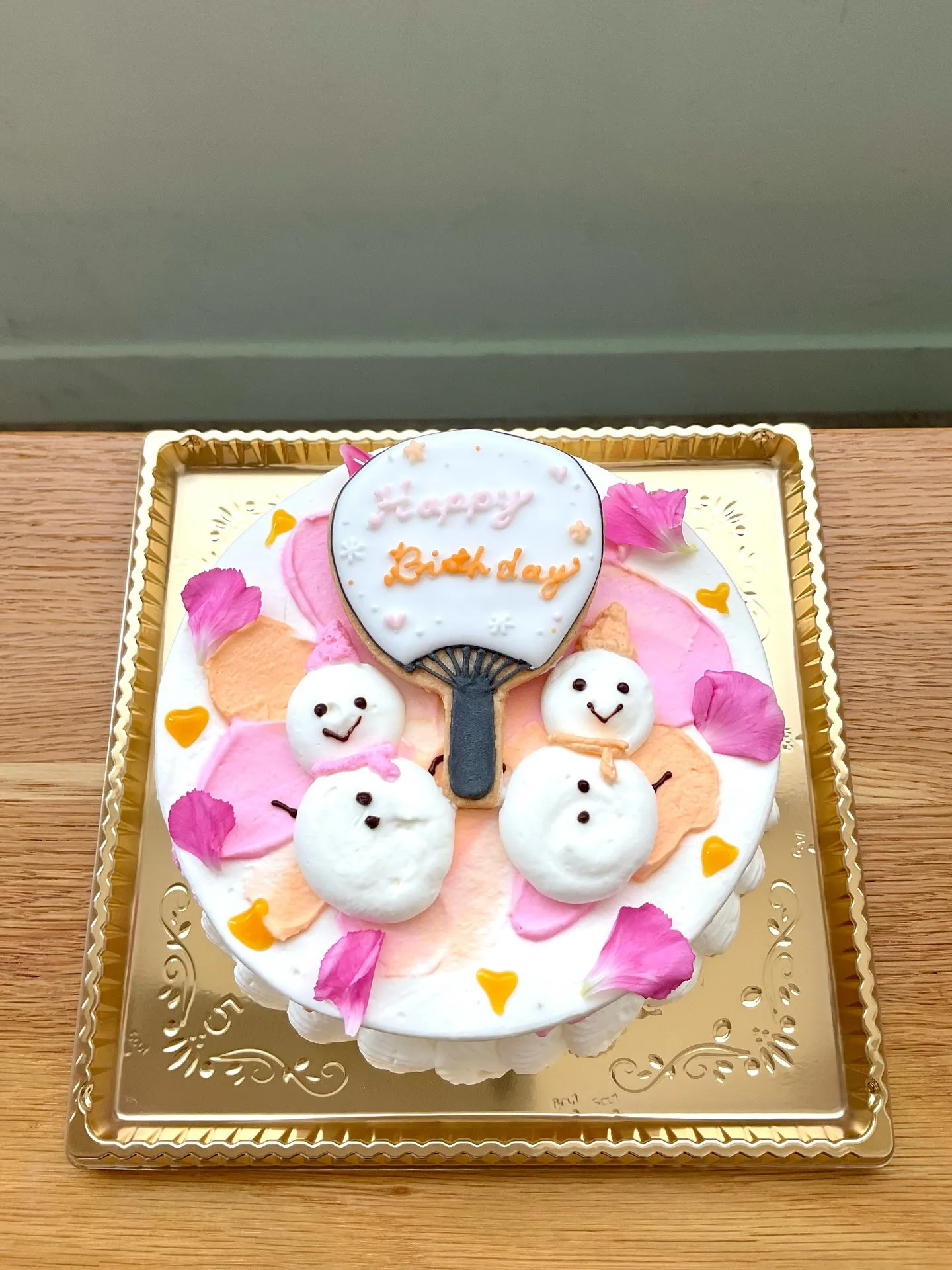 推し活ケーキピンク＆オレンジの雪だるま