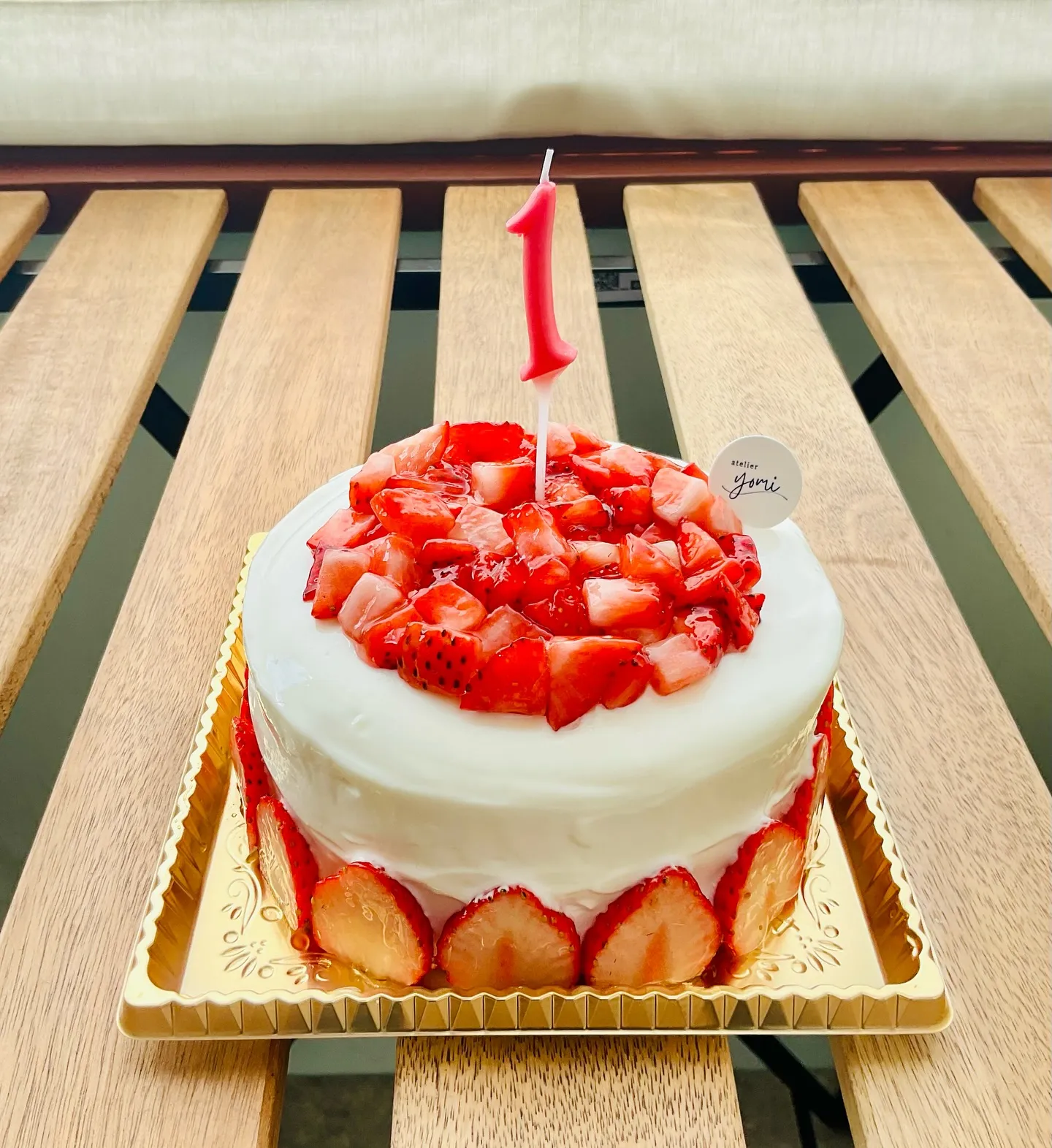 スマッシュケーキ【4号サイズ】/苺デコレーション