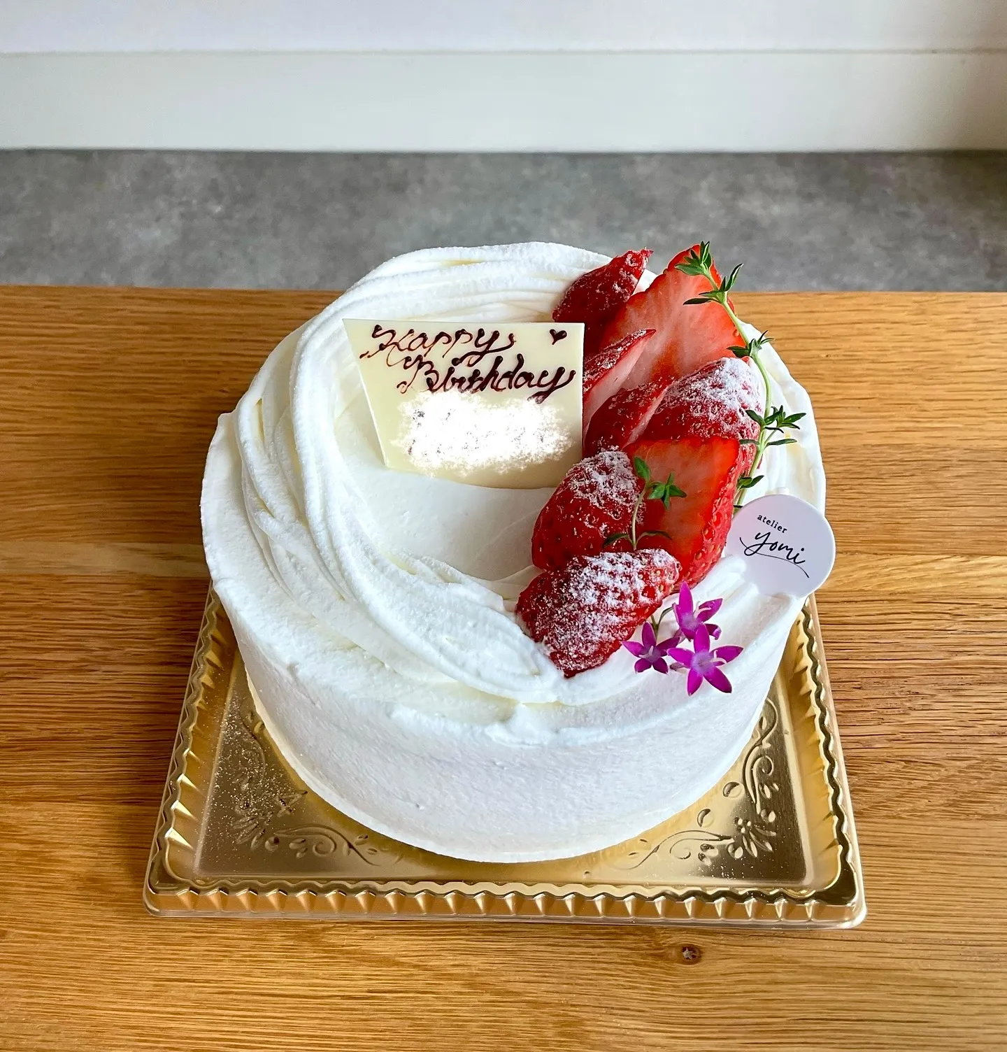 苺ホールケーキ