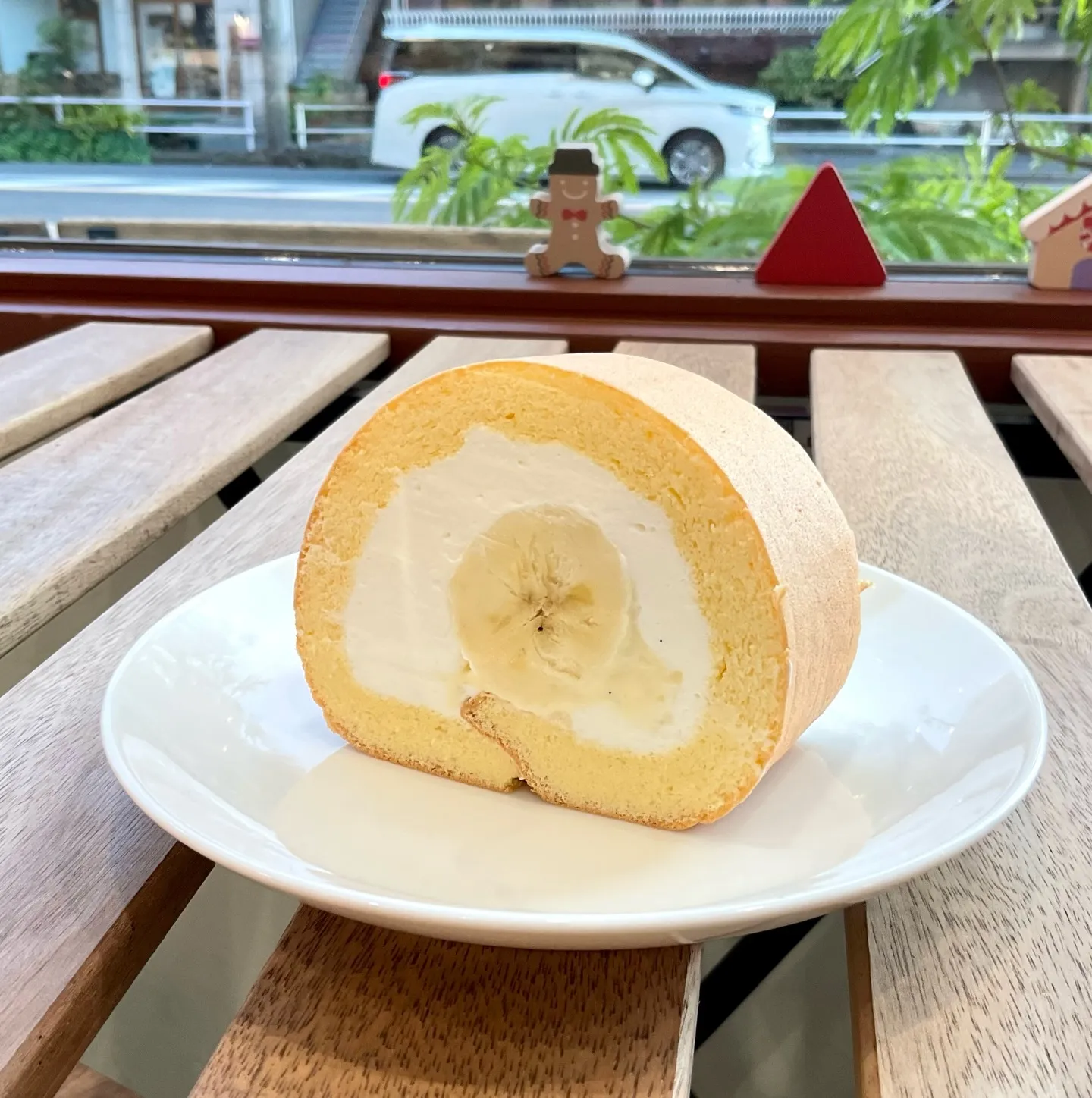 『グルテンフリーのバナナロールケーキ』