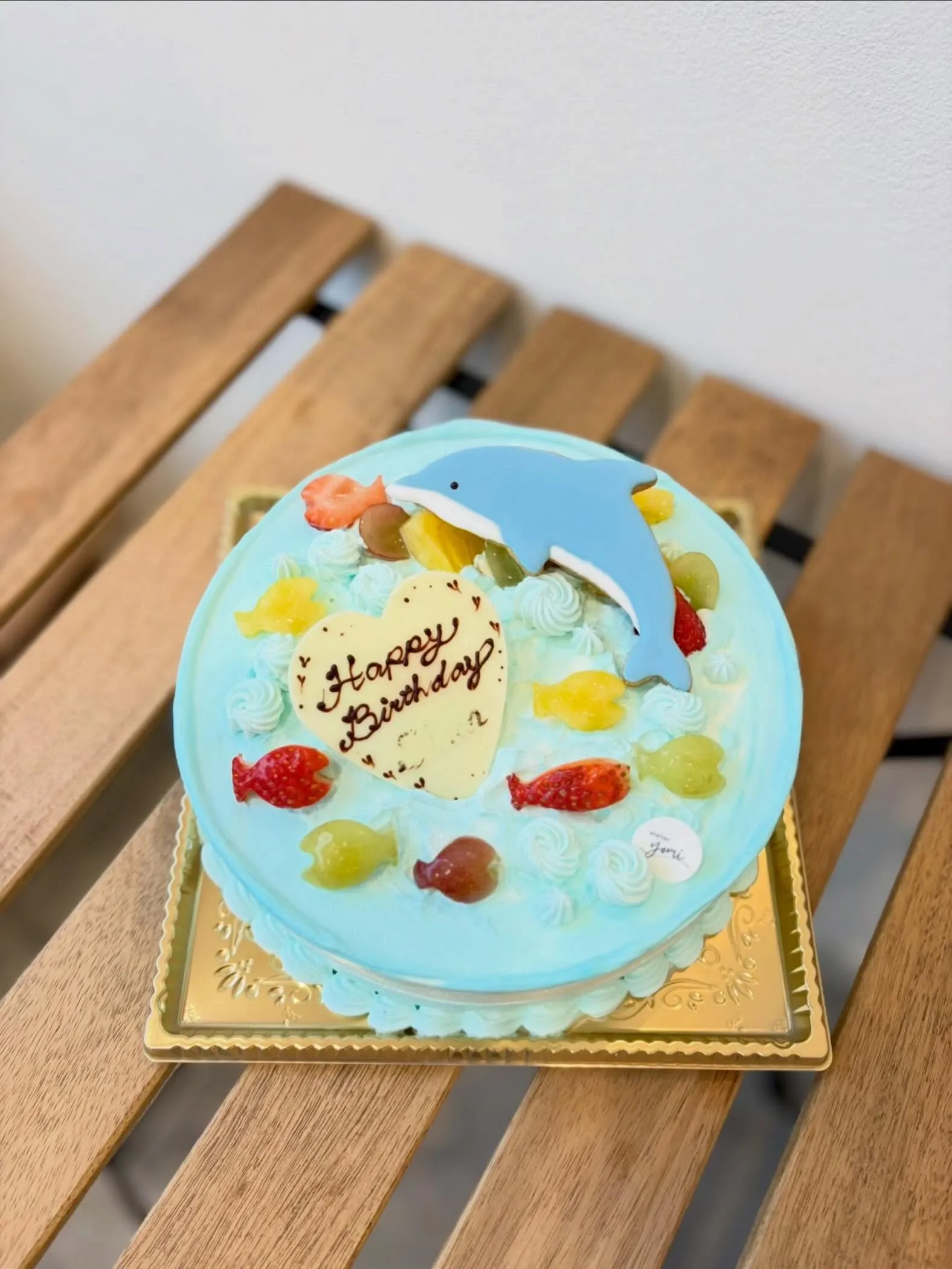 イルカのアイシングクッキーとお魚フルーツ