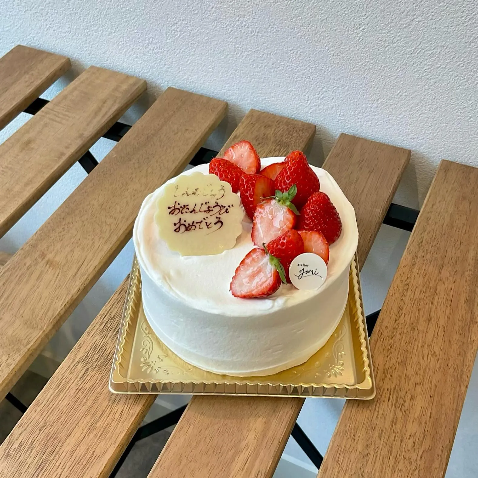 苺のホールケーキ