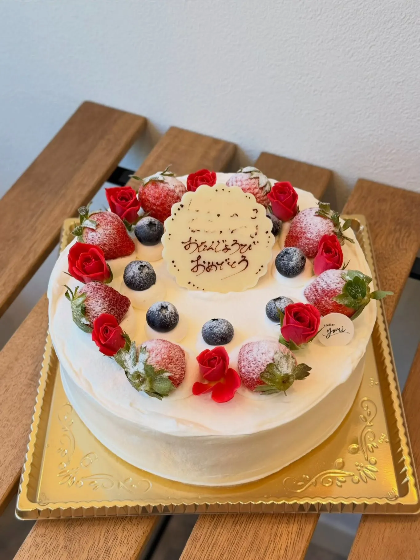 苺のホールケーキ6号サイズ